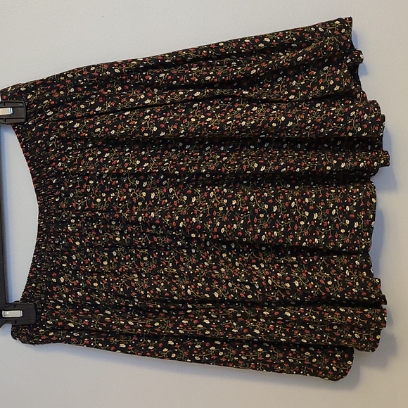 Ralph Lauren Flowered Skirt - Picture 2 of 3